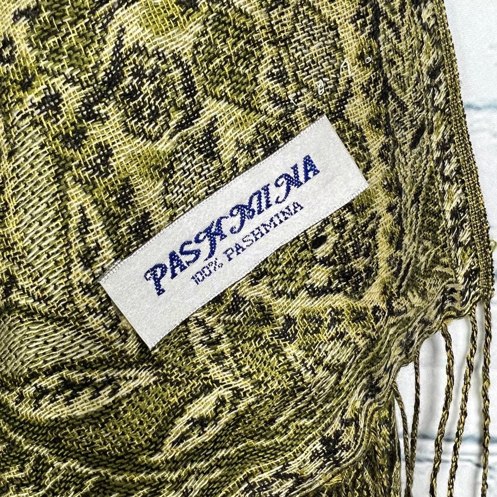 Green SOLD🚫NWOT 2-|•PASHMINA•| 1 GREEN + 1 RED/GOLD 70% Pashmina + 30 % Silk - Picture 15 of 16